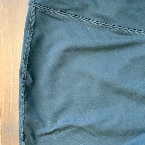 Under Armour Cropped Leggings - Picture 3 of 5